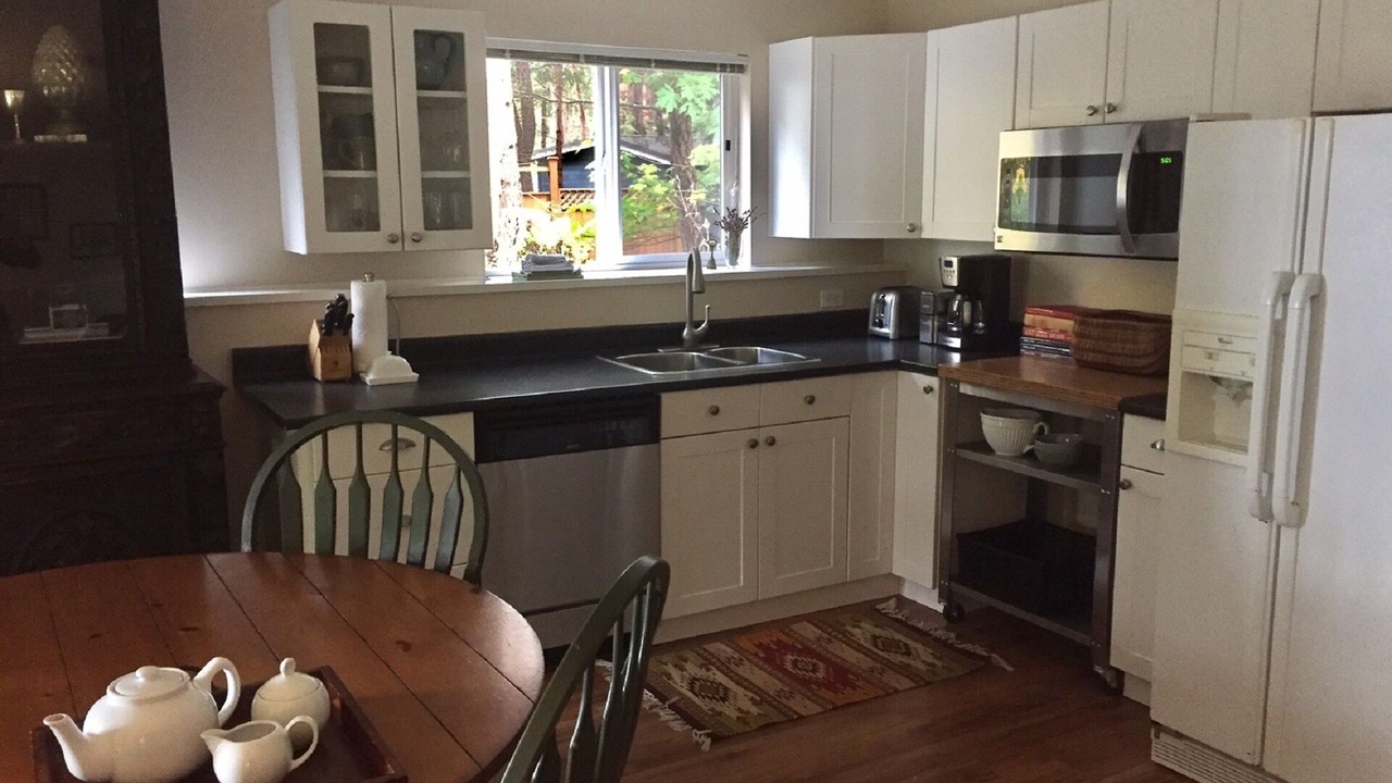 Photo of Kitchen in Galiano
