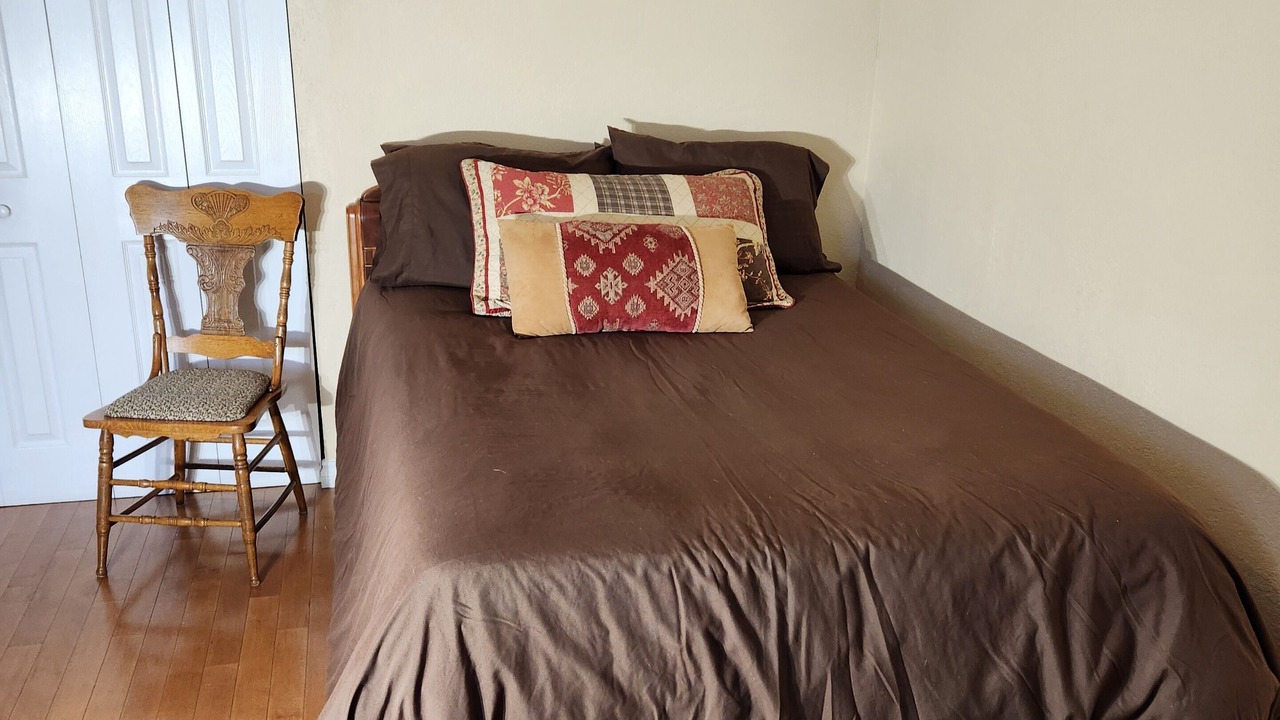 Photo of Bedroom in Okanagan-Similkameen