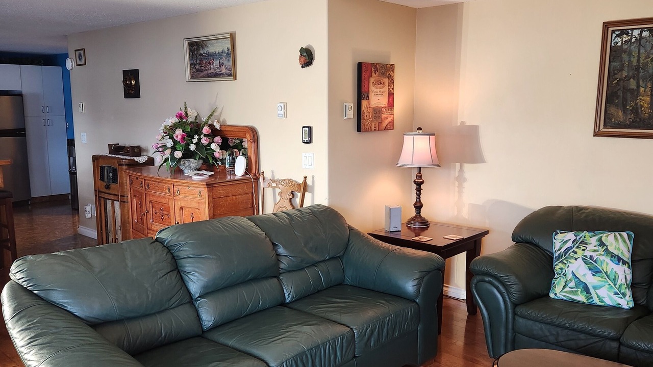 Photo of Livingroom in Okanagan-Similkameen