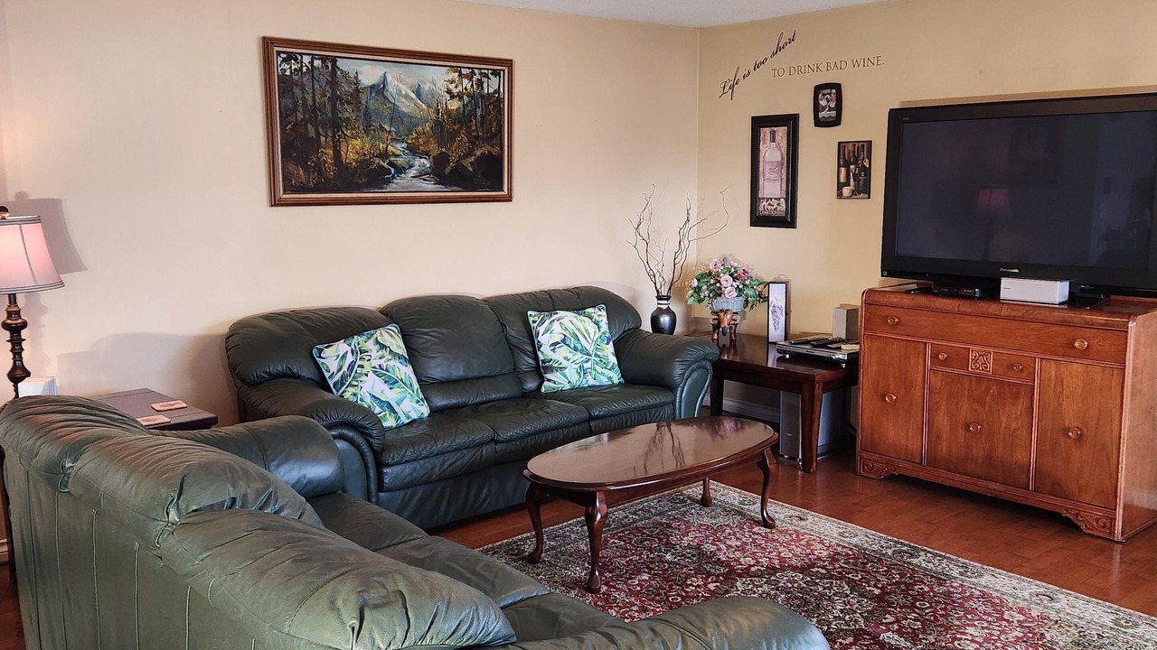 Photo of Livingroom in Okanagan-Similkameen