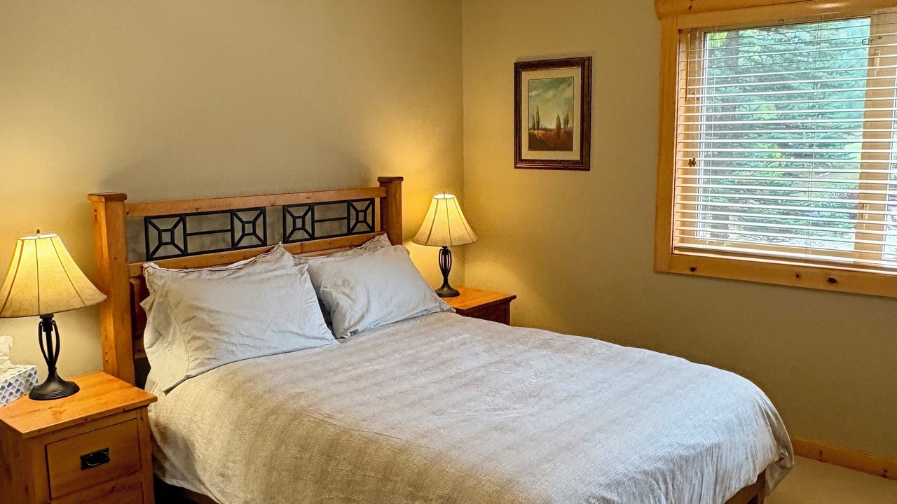 Photo of Bedroom in East Kootenay
