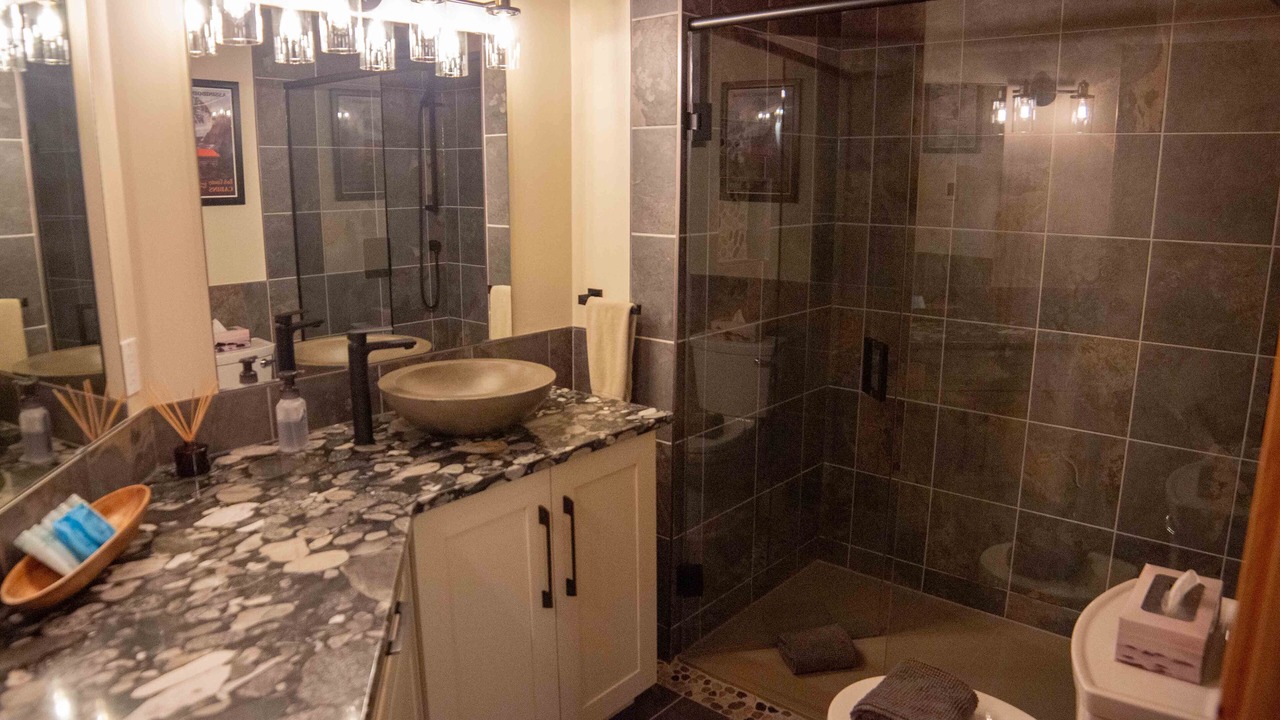 Photo of Bathroom in Golden