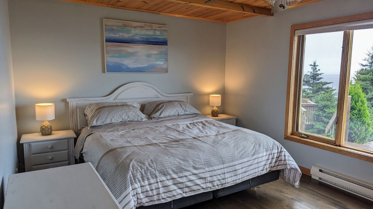 Photo of Bedroom in Tors Cove