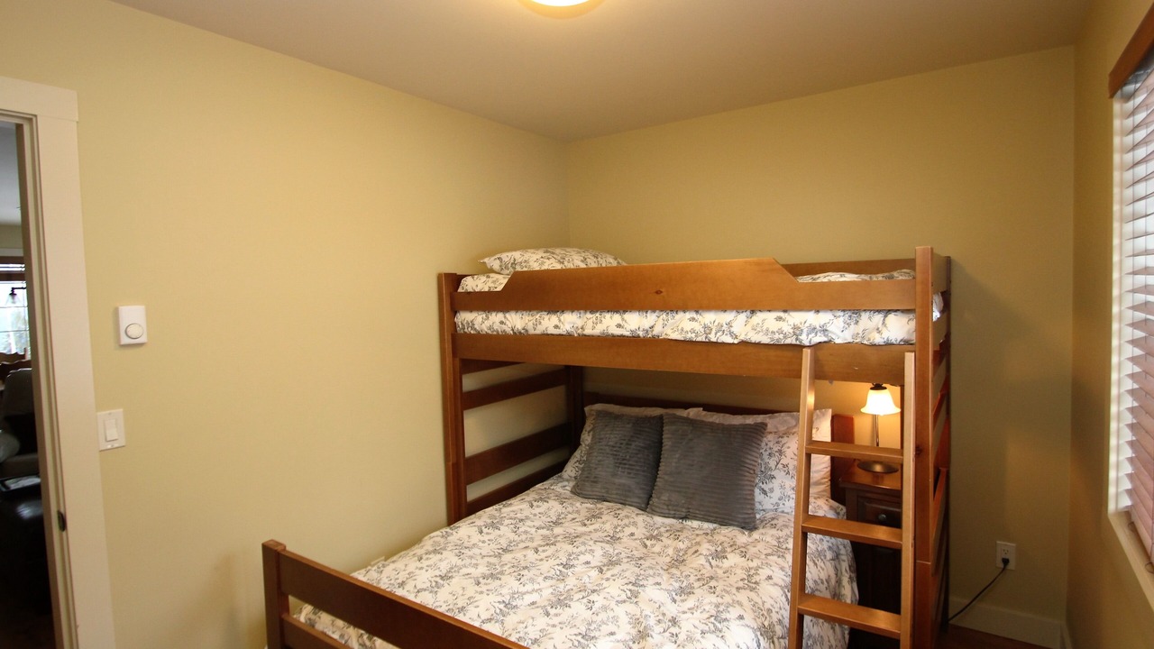 Photo of Bedroom in Golden