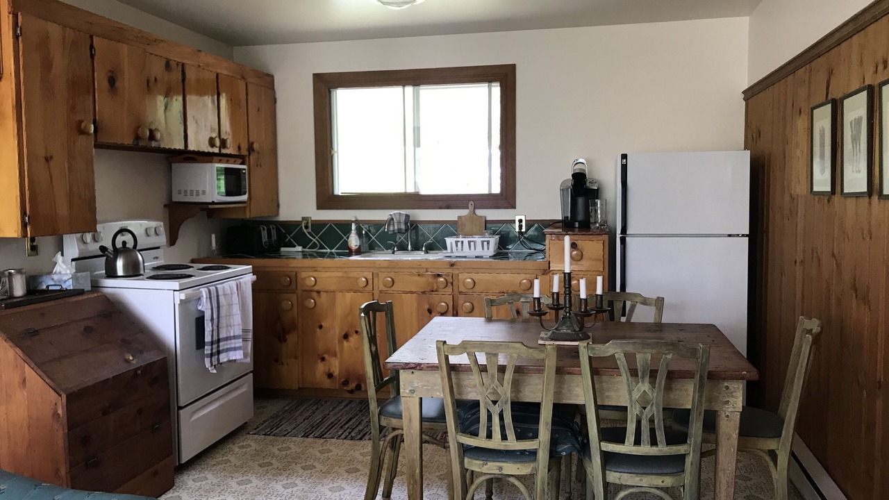 Photo of Kitchen in Muskoka Lakes