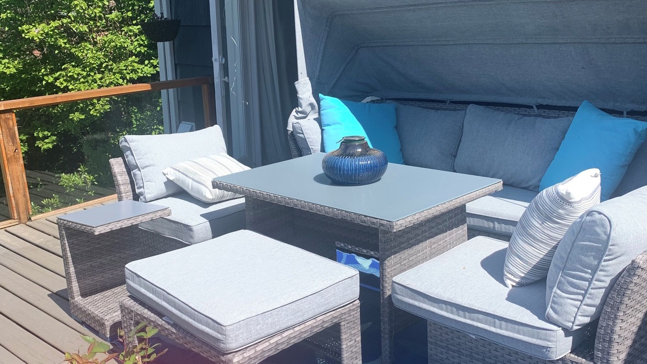 Photo of Patio Balcony in West Vancouver
