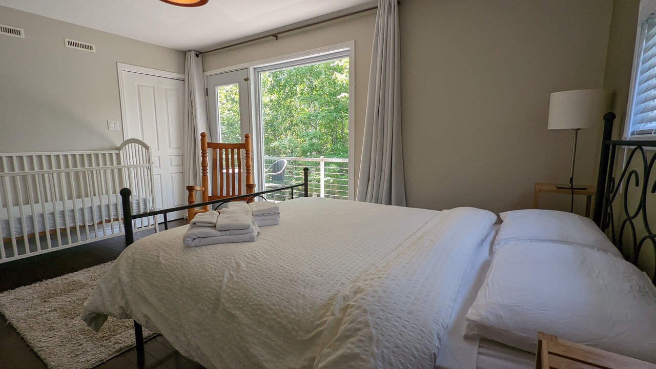 Photo of Bedroom in Petite-Riviere-Saint-Francois