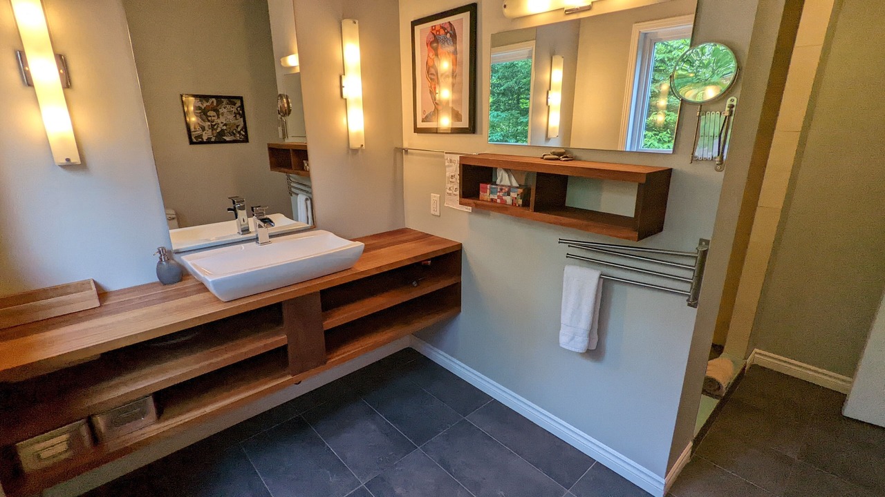 Photo of Bathroom in Petite-Riviere-Saint-Francois