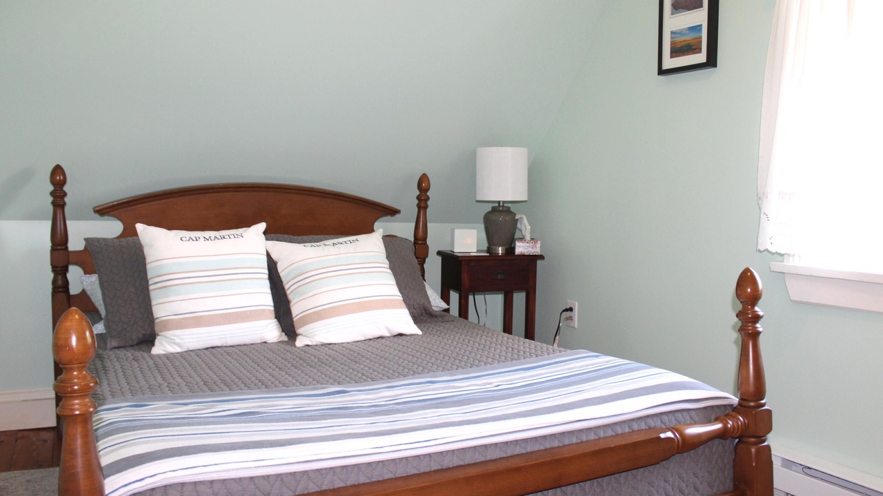 Photo of Bedroom in West Covehead