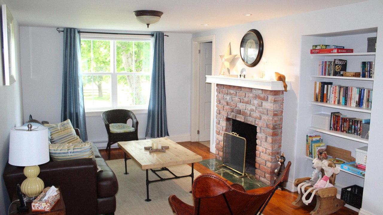 Photo of Livingroom in West Covehead