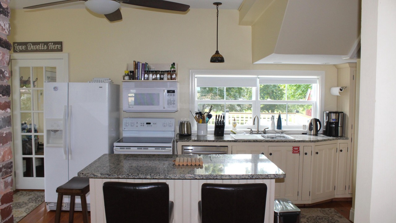 Photo of Kitchen in West Covehead