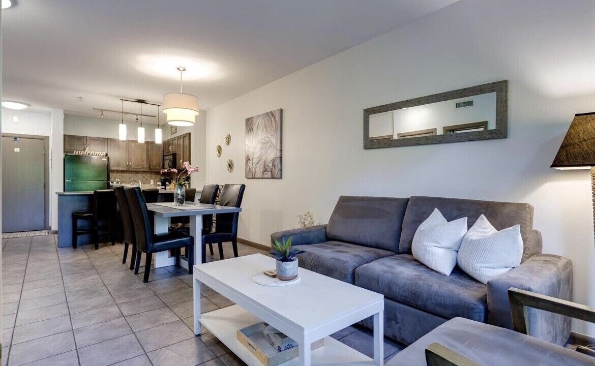 Photo of Livingroom in South Pandosy