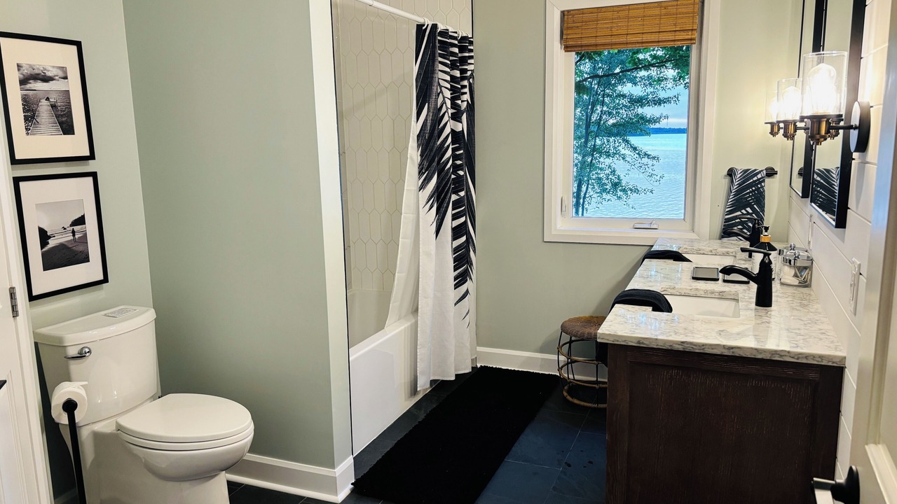 Photo of Bathroom in Drummond-North Elmsley