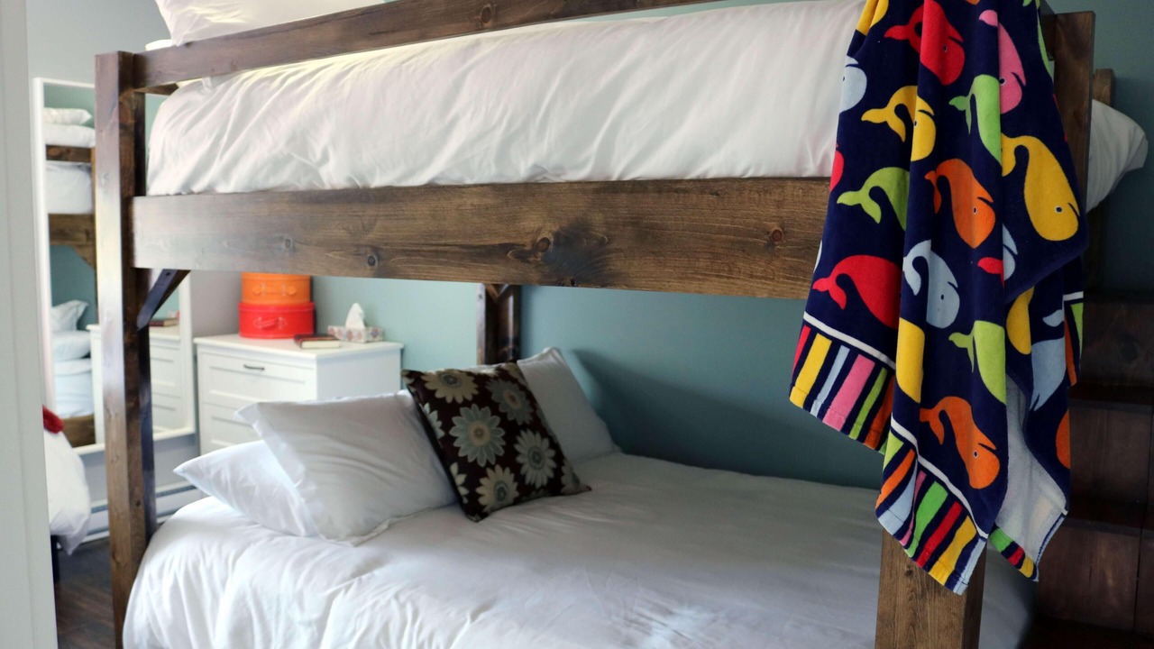 Photo of Bedroom in Green Gables