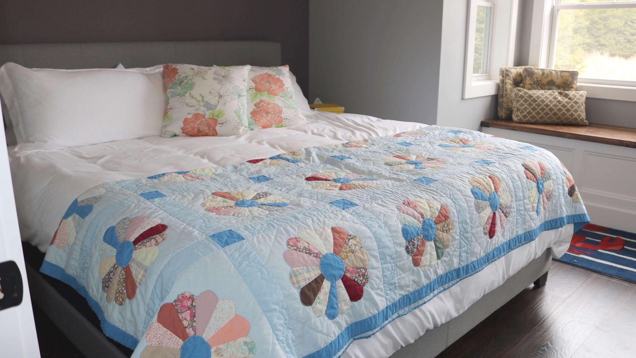 Photo of Bedroom in Green Gables