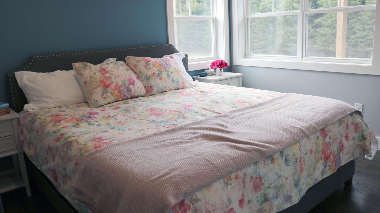 Photo of Bedroom in Green Gables