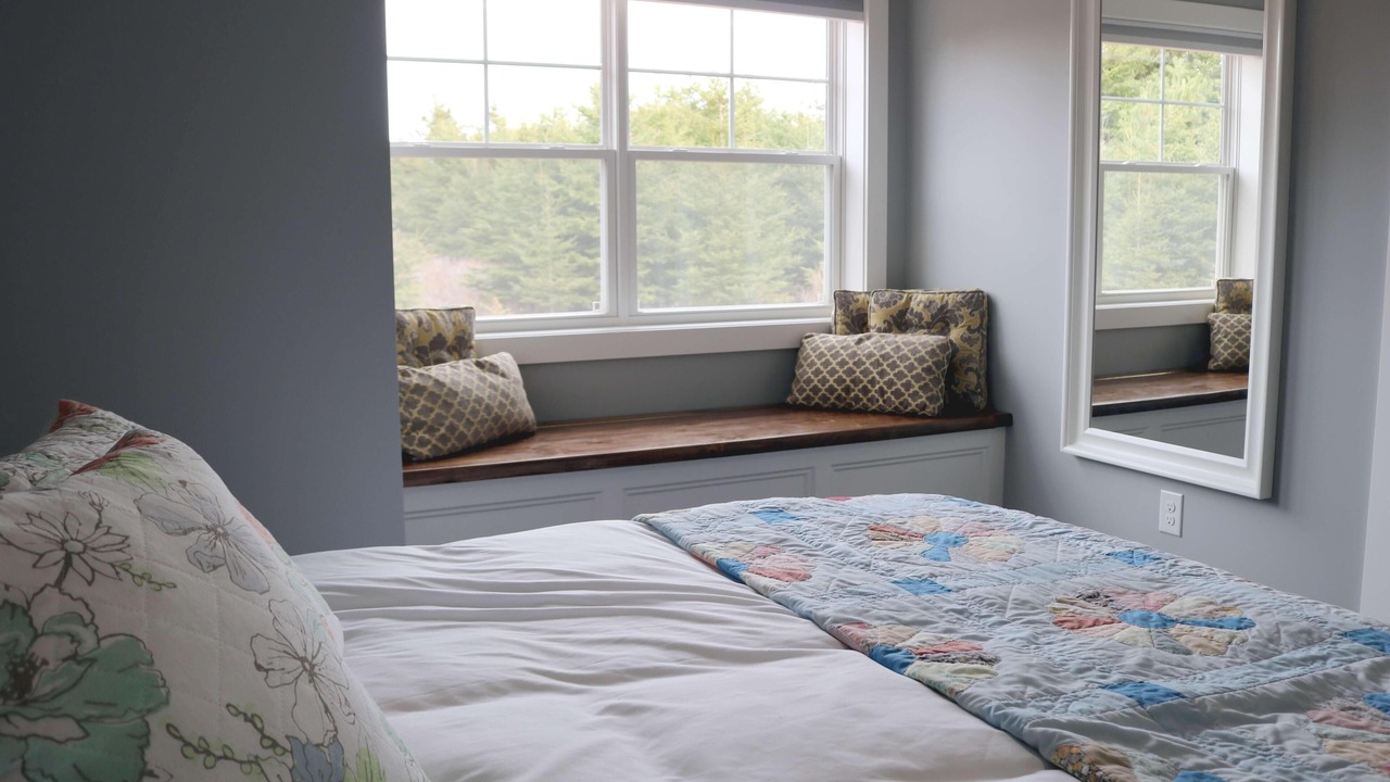 Photo of Bedroom in Green Gables