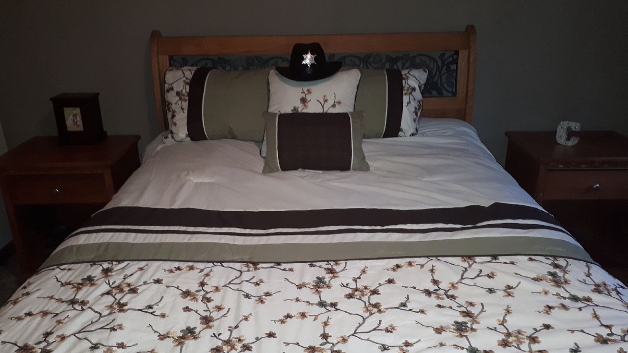 Photo of Bedroom in Okanagan-Similkameen