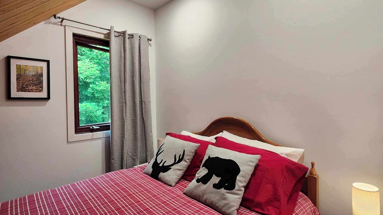 Photo of Bedroom in Saint-Michel-des-Saints