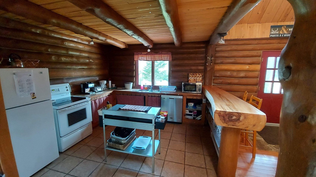 Photo of Kitchen in Saint-Michel-des-Saints