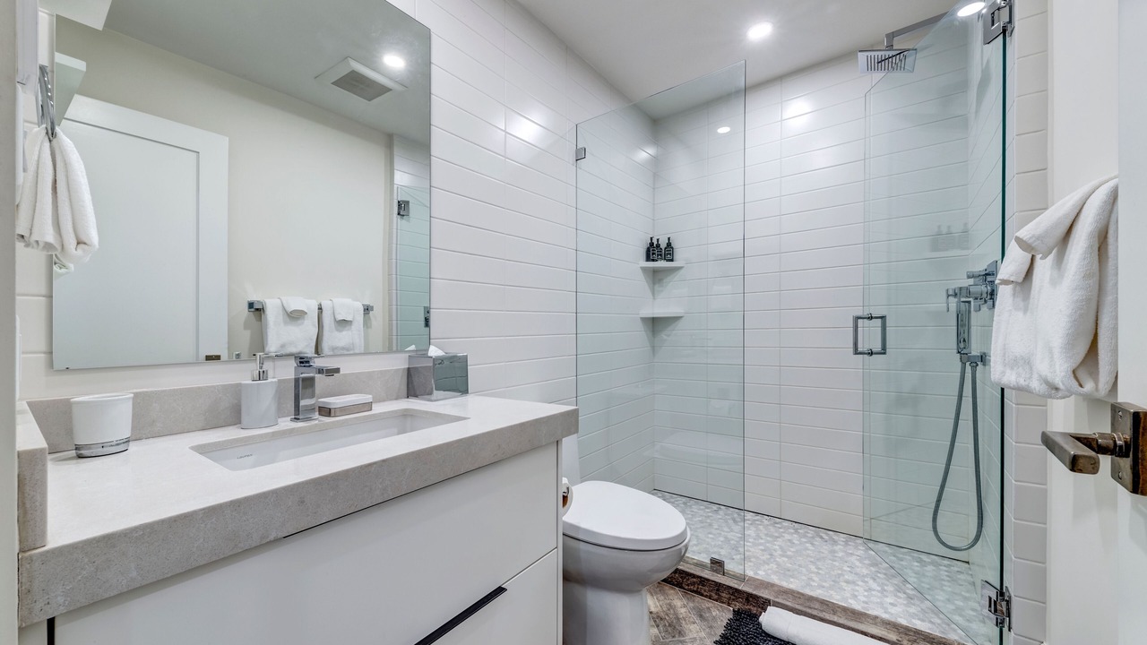 Photo of Bathroom in Upper Village