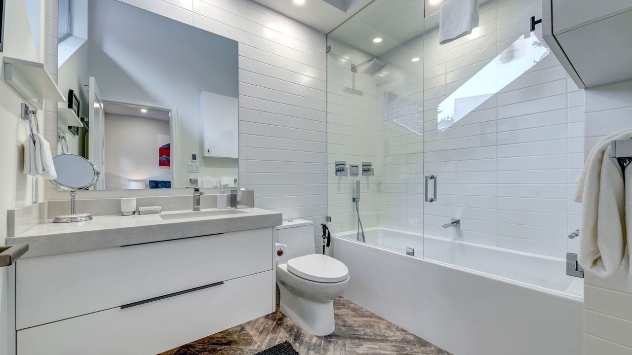Photo of Bathroom in Upper Village