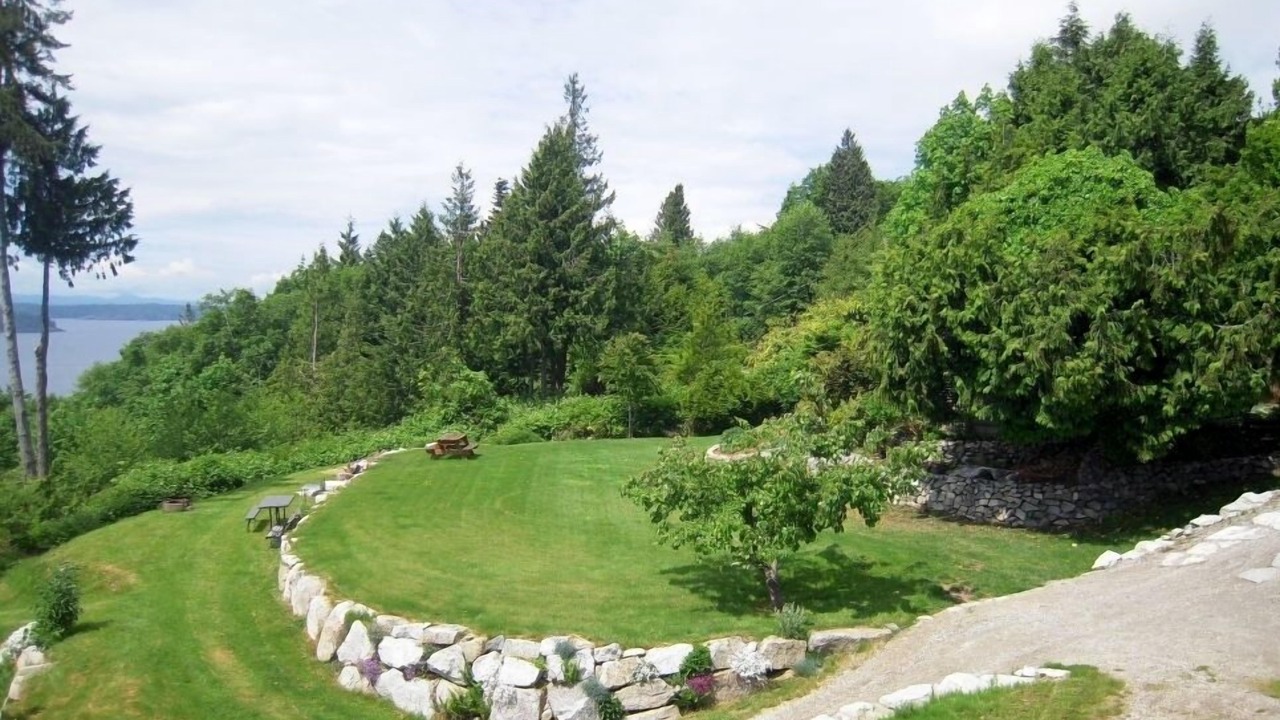 Photo of Others in Halfmoon Bay