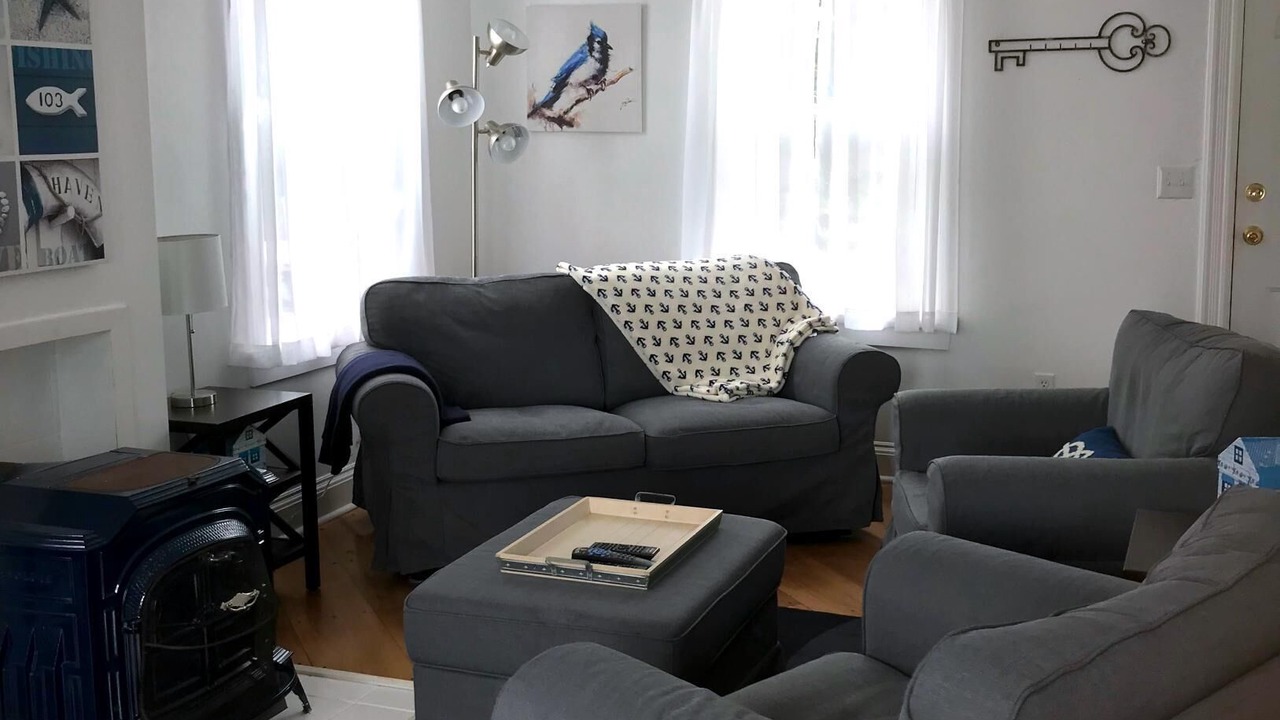 Photo of Livingroom in Fernwood