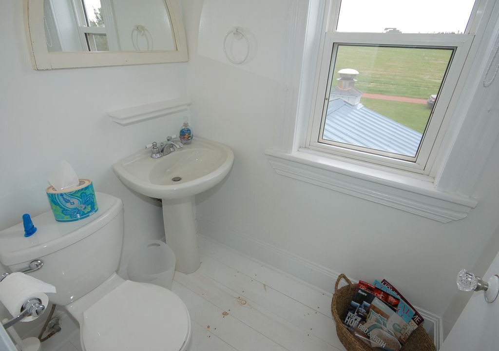 Photo of Bathroom in Fernwood