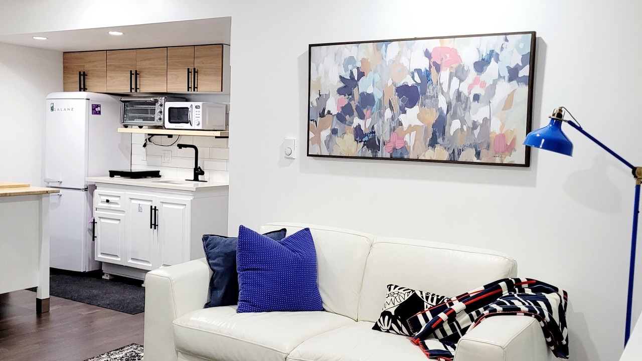 Photo of Livingroom in Surrey