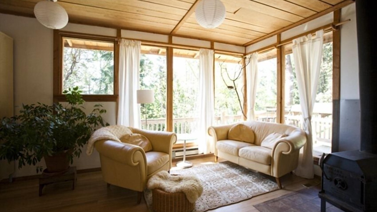 Photo of Livingroom in Salt Spring Island