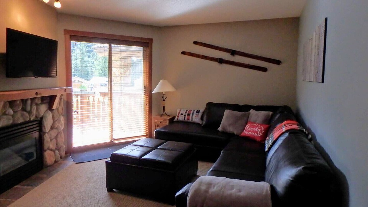Photo of Livingroom in Sun Peaks