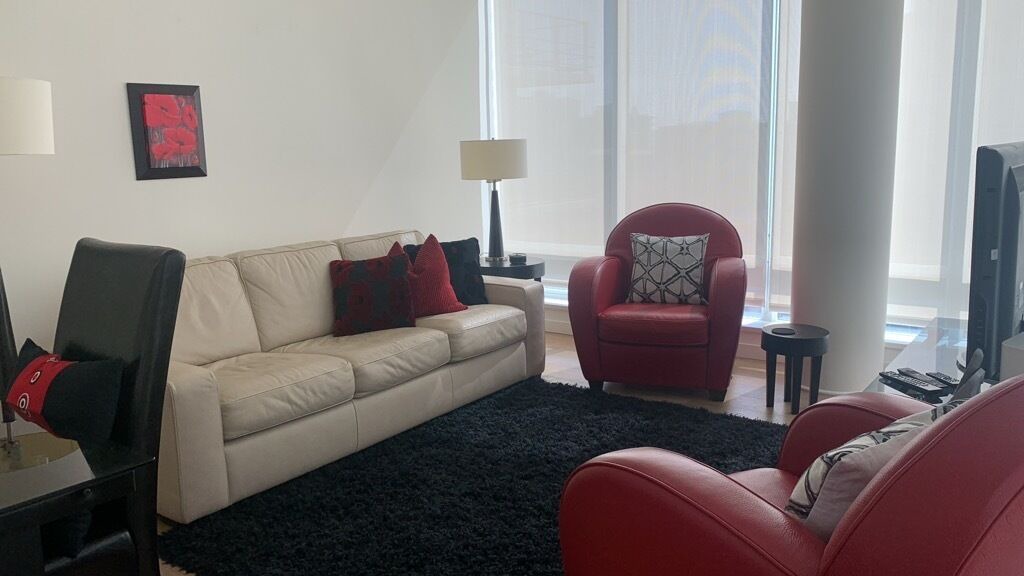 Photo of Livingroom in Downtown Victoria