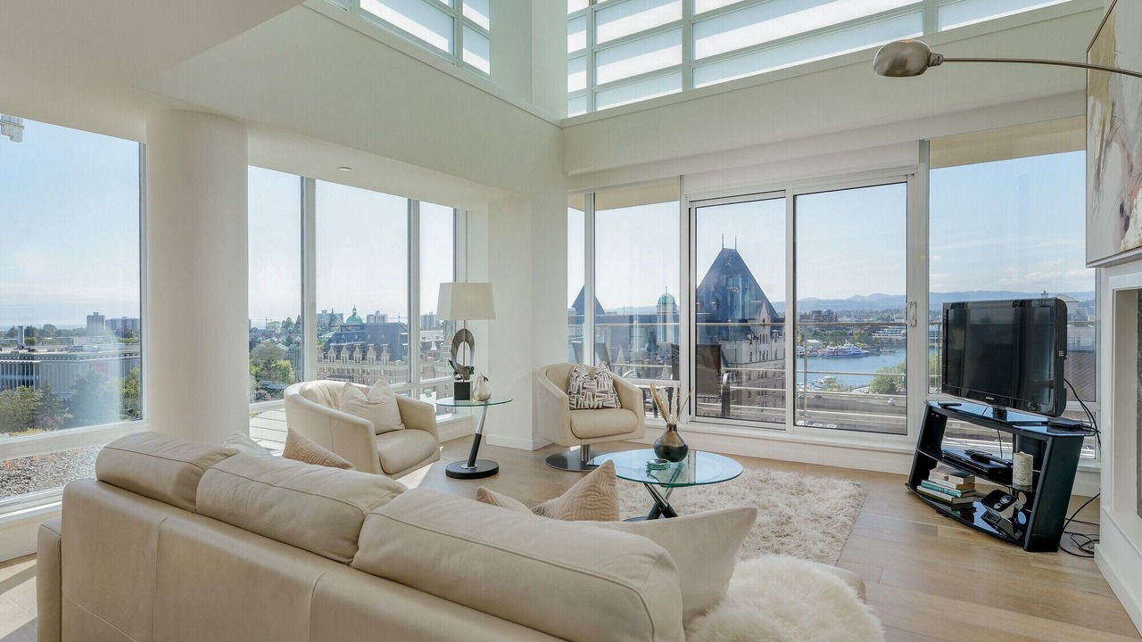 Photo of Livingroom in Downtown Victoria