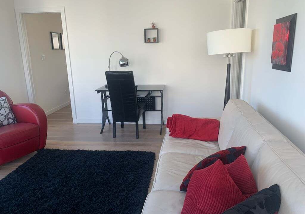Photo of Livingroom in Downtown Victoria