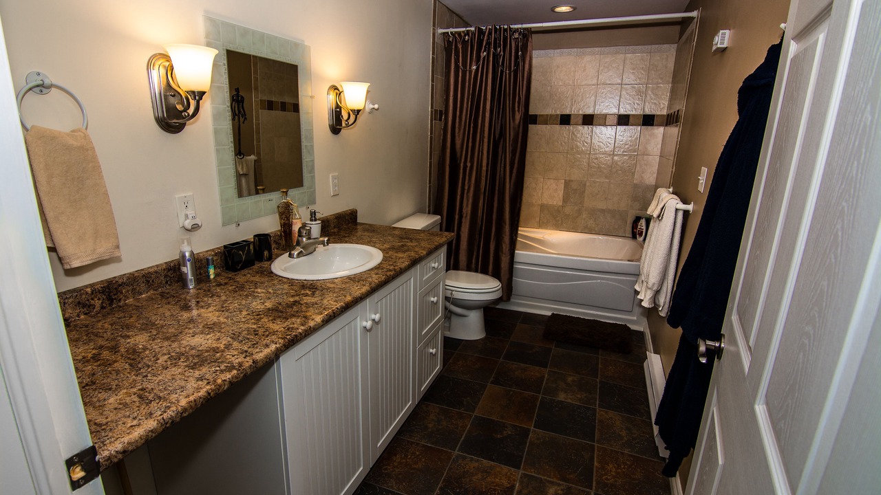 Photo of Bathroom in Merrickville-Wolford