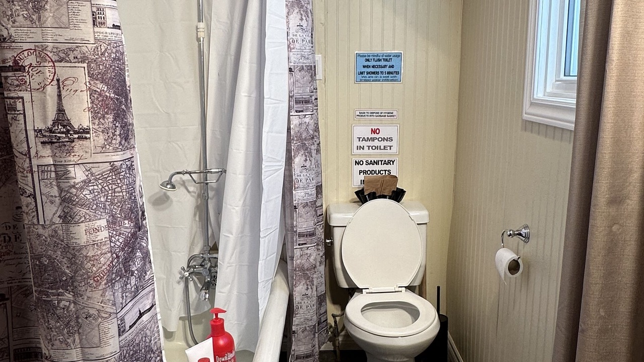 Photo of Bathroom in McMurrich/Monteith