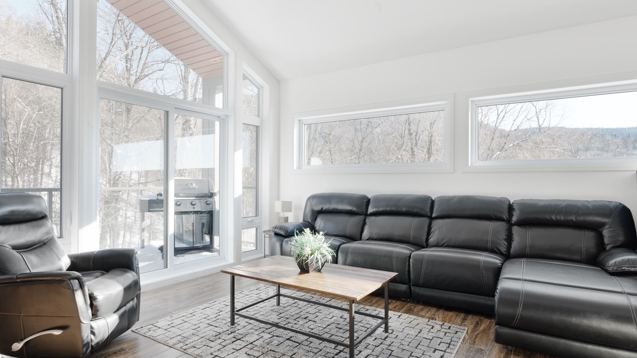 Photo of Livingroom in Stoneham