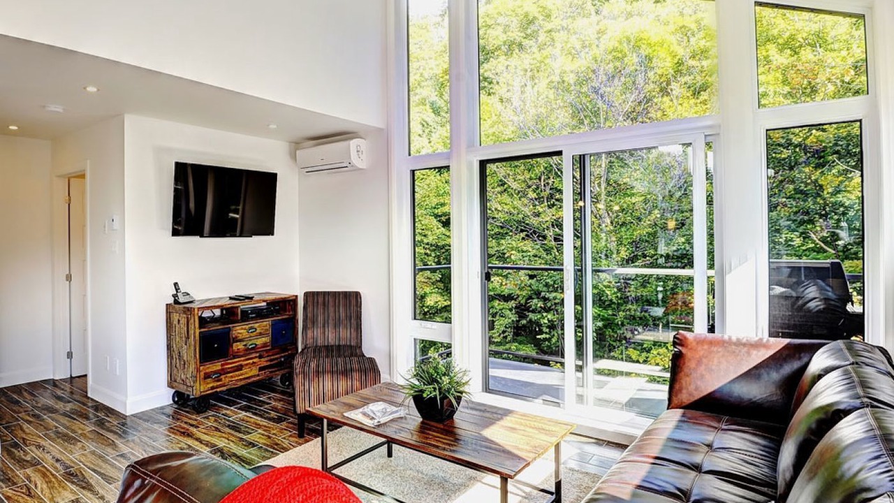 Photo of Livingroom in Stoneham