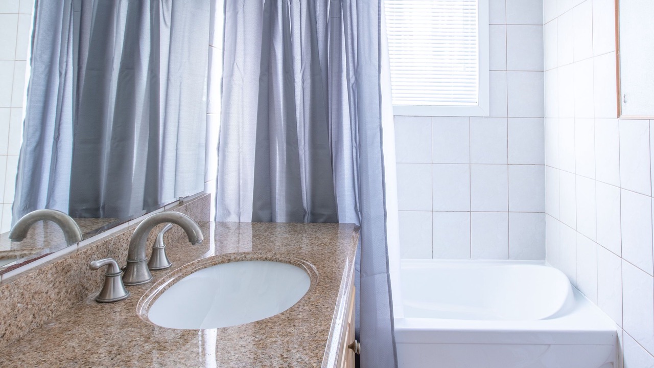 Photo of Bathroom in The Blue Mountains