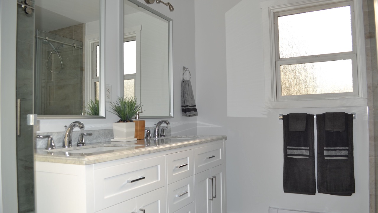 Photo of Bathroom in Okanagan-Similkameen