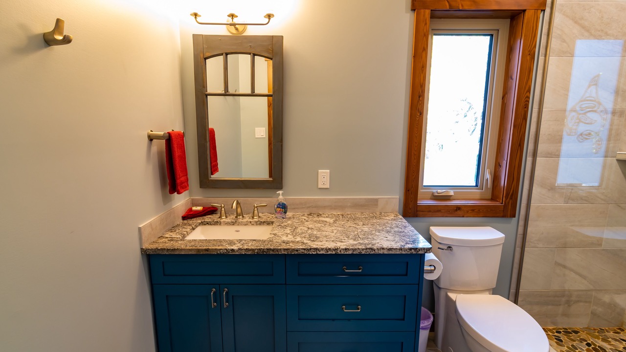 Photo of Bathroom in Golden