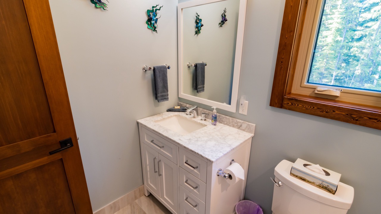 Photo of Bathroom in Golden
