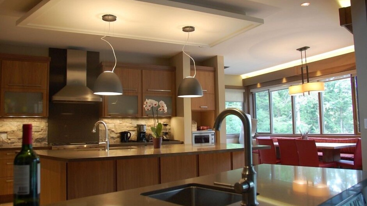 Photo of Kitchen in Dysart et al