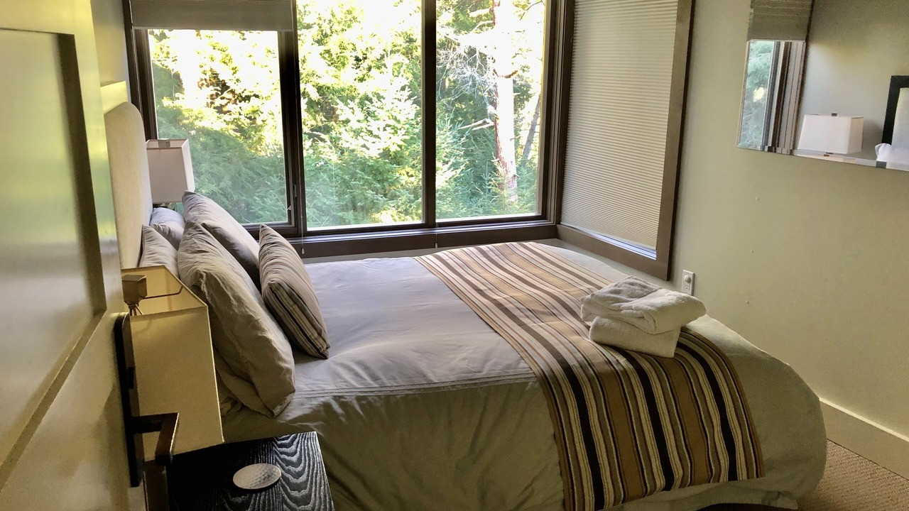 Photo of Bedroom in Dysart et al