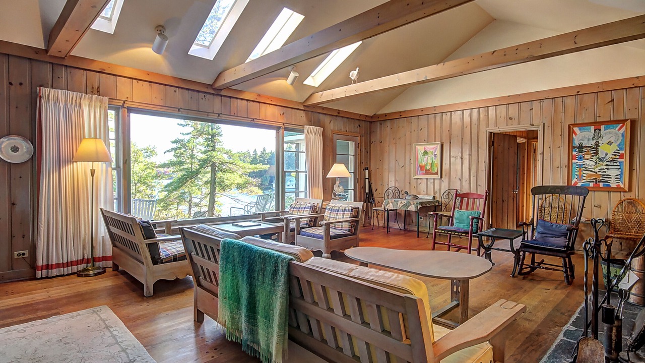 Photo of Livingroom in Muskoka Lakes