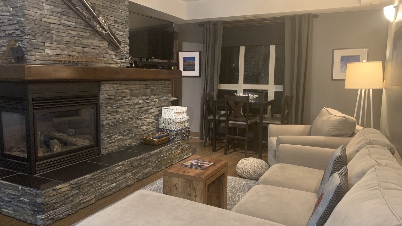 Photo of Livingroom in East Kootenay