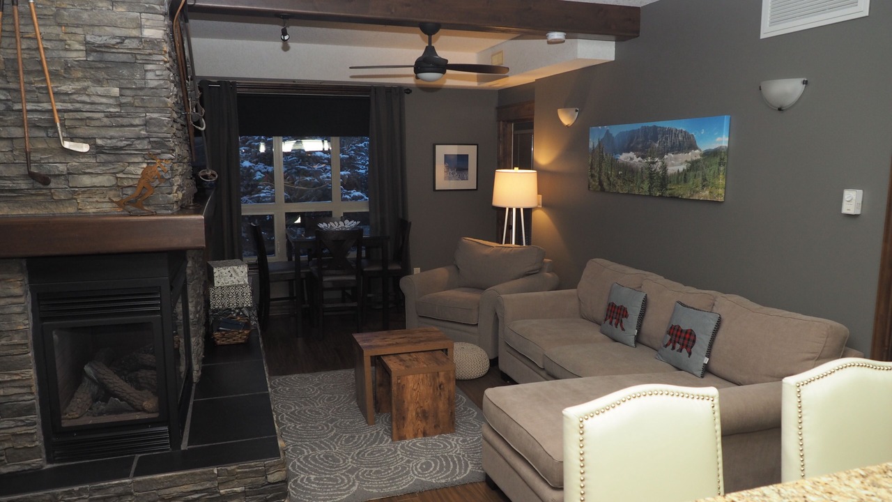 Photo of Livingroom in East Kootenay
