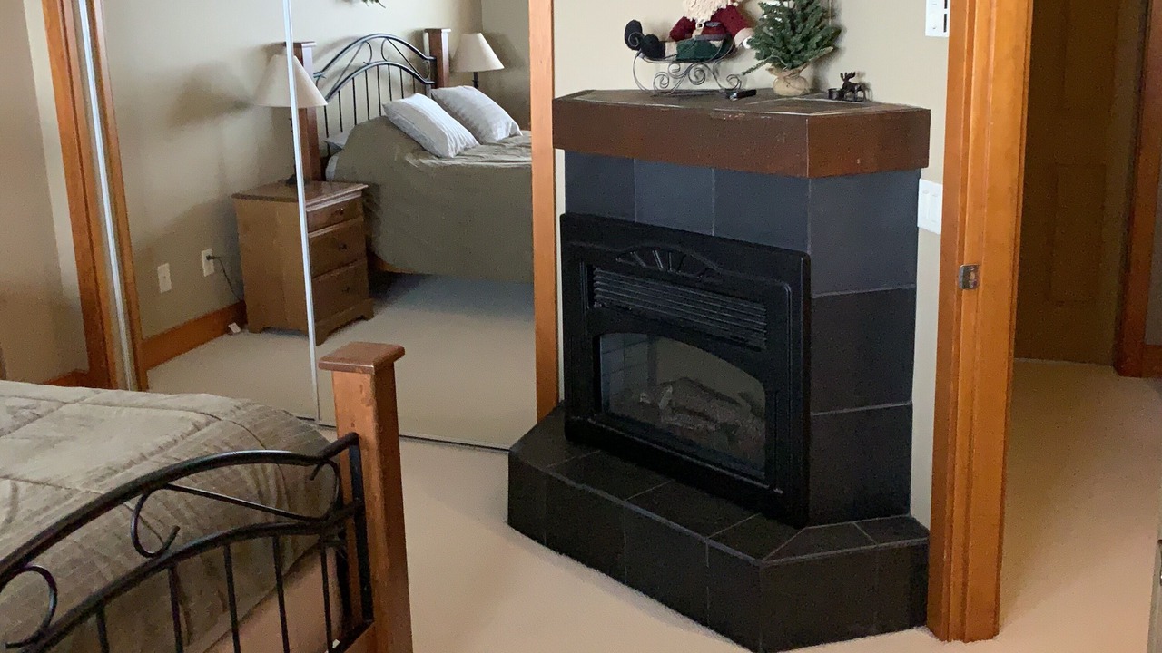 Photo of Bedroom in Big White Ski Resort