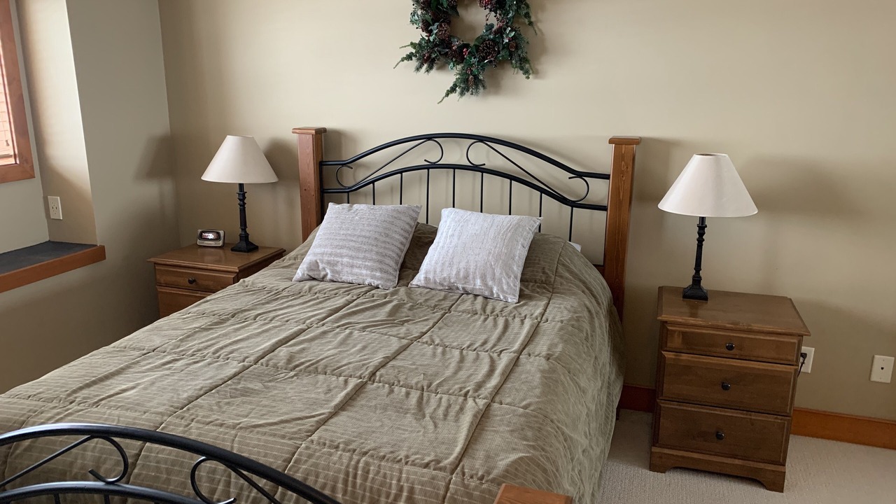 Photo of Bedroom in Big White Ski Resort